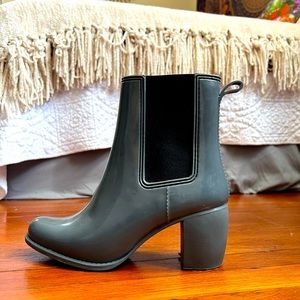 Blueish-Gray Heeled Rain Boots ☔️